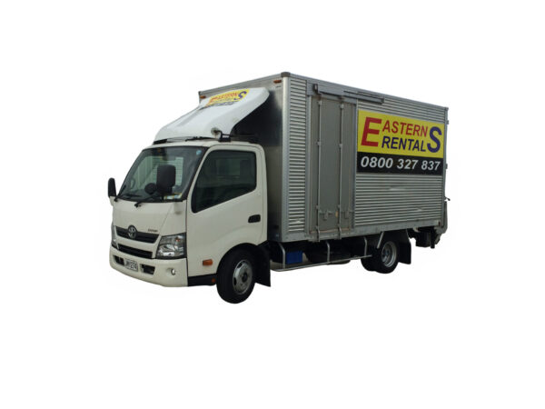 19 m3 Box Truck With Tail Lift | Eastern Rentals